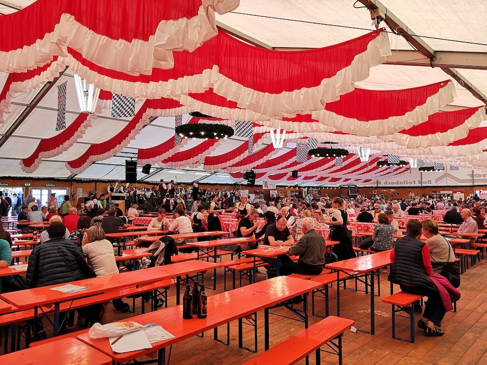 Festzelt auf dem Apfelmarkt Bad Feilnbach